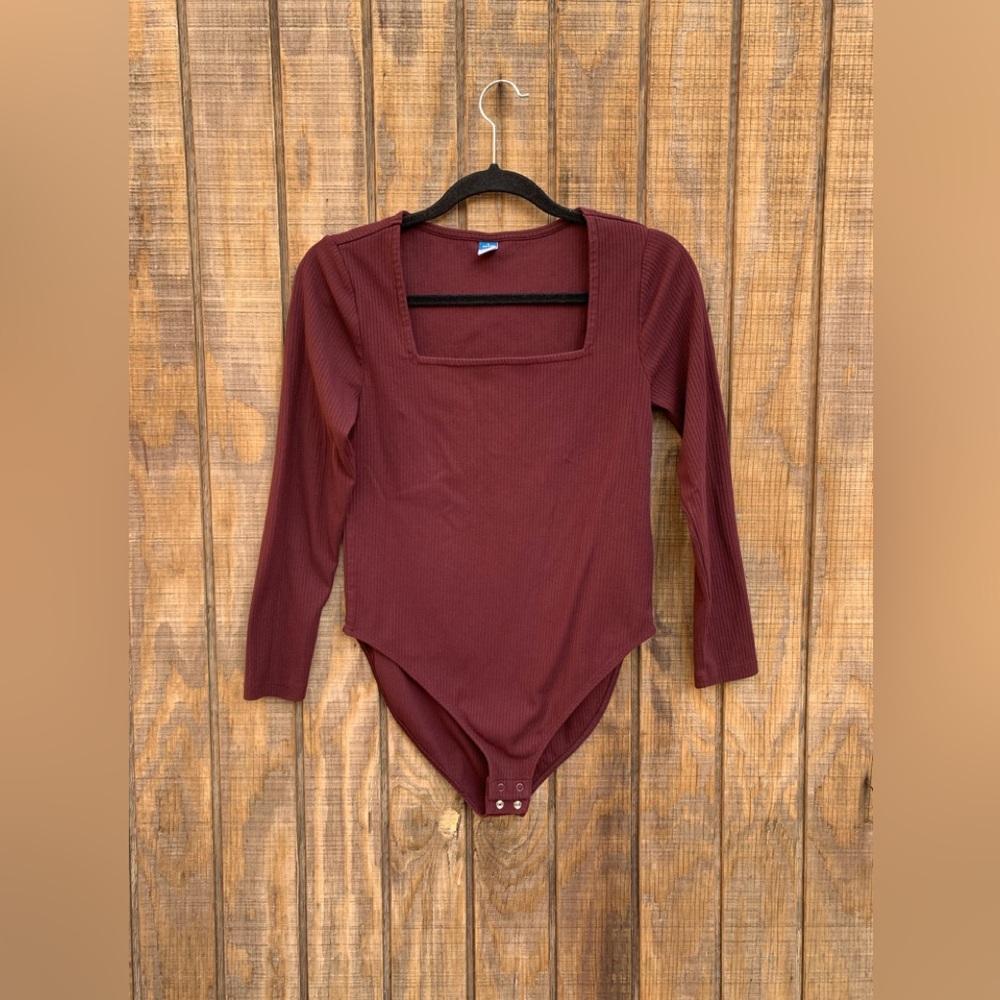 Old Navy Ribbed Maroon Bodysuit - Picture 2 of 8